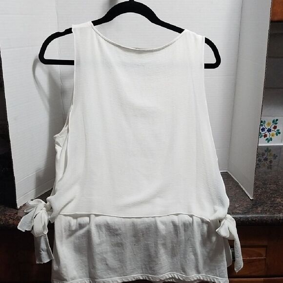 Lemon Tart  Sleeveless Tank Top with Tie Sides and "Tuck In". - Picture 5 of 5